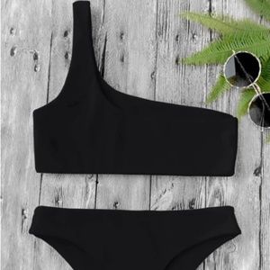 Black Bikini